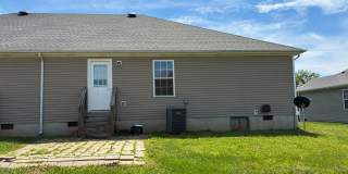 **LESS than 10 minute Drive from Fort Knox** Gallery 48