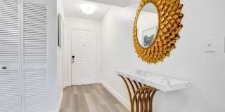 270 Captains Walk Gallery 11