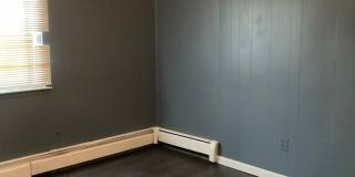 Spacious 4BR Duplex in Brentwood Gallery 1