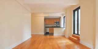 143 E 56th St Gallery 3