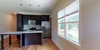 Beautiful Renovated Duplex in Wilmore! Gallery 3