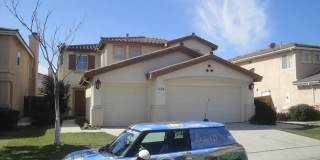 Beautifully upgraded Newer Home Gallery 1