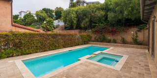 Gorgeous 5 Bedroom Home with sweeping views and pool Gallery 8