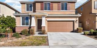 Newer 4-Bedroom 3-Bathroom Two-Story with a Loft! Gallery 1