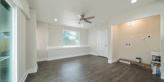 Beautiful newly remodeled 3 bd | 2 ba Available NOW! Located 10 min from Alamo Quarry! Gallery 18