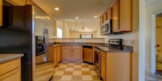 Large 2 BR, 2 BA Dual Master Suite in Boiling Springs Convenient to Shopping, Dining, Easy Access to I-85 Gallery 9
