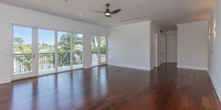 425 N Shore Dr Gallery 9