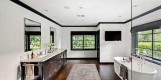 1443 N Doheny Dr Gallery 14