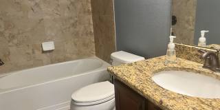 4/3/2 HOME IN EDINA GARDEN OF EDEN Gallery 32