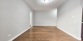 528 W Oakdale Gallery 2