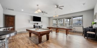Lake Villas Apartments Gallery 22