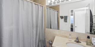 2800 N Lake Shore Drive Gallery 8
