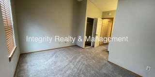 3 Bed/3.5 Bath Townhome, 1996 sq ft, 2626 E Nichols Circle 3 Bed/3.5 Bath Townhome, 1996 sq ft, 2626 E Nichols Circle Gallery 14