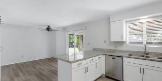 425 E Oxford Drive Gallery 15