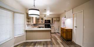 Beautifully Remodeled 4bed/3bath Home Available Near Norman Campus!! Gallery 9