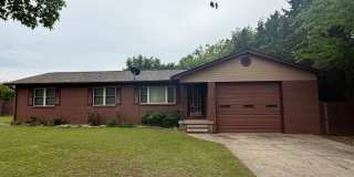 700 Hillside Dr. Gallery 1