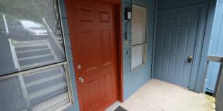Two Bedroom 2 1/2 Bath Condo Gallery 1
