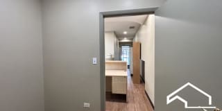 4956 West Irving Park Rd. 4956 West Irving Park Rd. Gallery 9