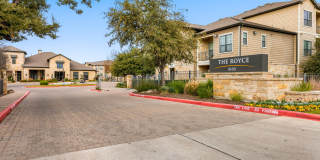 The Royce 8100 The Royce 8100 Gallery 38