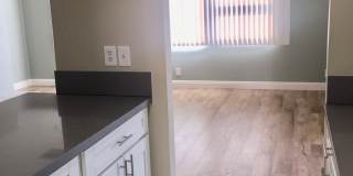 Glendale Hills traditional with fabulous views Gallery 12