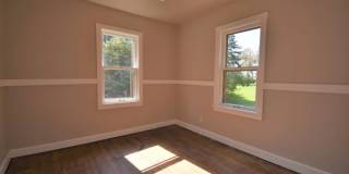 4 bed/3.5 bath, half acre lot, 100 yards from Memorial Stadium! Gallery 8