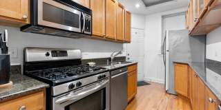 945 W GORDON Terrace Gallery 8