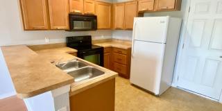 3/2.5 Townhouse For Rent in SouthMeadow Gallery 11