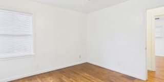 Spacious 4 bedroom rental ~ 4308 S Jackson Gallery 18