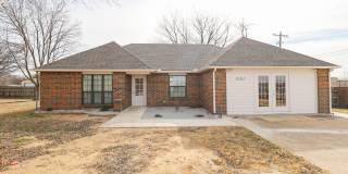 4 Bed | 2 Bath in East Tulsa! Gallery 1