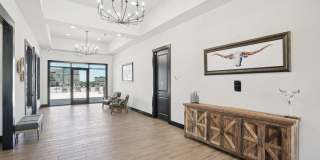 The Laredo Gallery 7