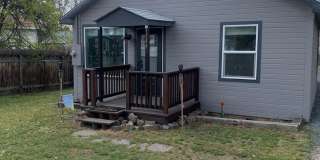 Clean 2 bedroom home Gallery 1