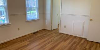 End Townhome In Oak Manor Community Gallery 26