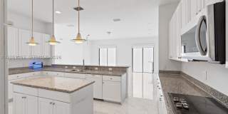 18794 SW 17th Ct Gallery 32