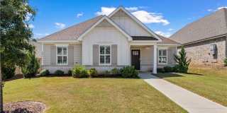 Cottage Style 4 Bedroom Home in Camden Ridge Gallery 1
