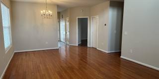 553 Writers Way Gallery 4