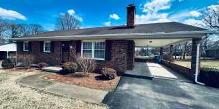 Charming Brick Ranch Home in Campbell County Gallery 1