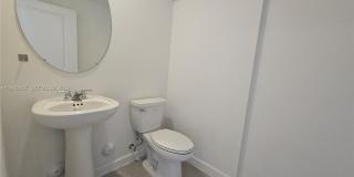 2530 SE 29th St Gallery 12