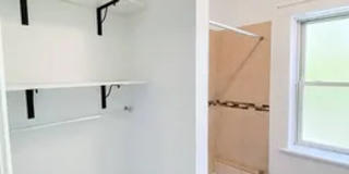 1903 West Addison Street Gallery 4