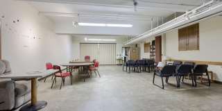 213 W CHESTNUT Street Gallery 7