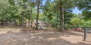 The Retreat at Lake Johnson Apartments Gallery 11