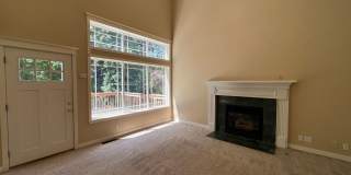 Tri-Level Spring Blvd Home Gallery 25