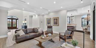 2425 Delmar Place Gallery 14