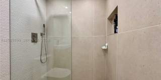 2829 Indian Creek Dr Gallery 16