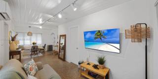 725 SW 2nd Ct Gallery 3