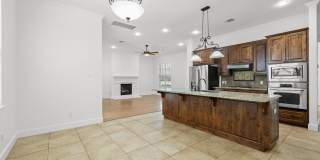 AVAILABLE: 2008 Construction 4 bed / 4 bath Home - Top of the line finishes, 2 car garage Gallery 14