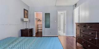 3083 N Oakland Forest Dr Gallery 33