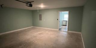 7031 White Pine Ave Gallery 36