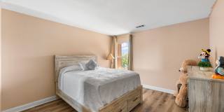44256 Dahlia Street Gallery 33