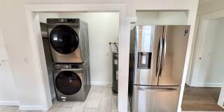 3 Bed, 2 Bath Home w/ Fenced Backyard Gallery 8