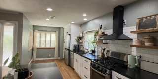 2751 Lakewood Place Gallery 1